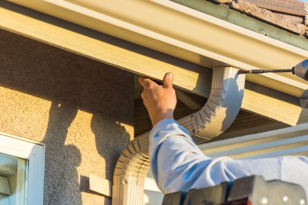 Cost of Aluminum Rain Gutter Service in Webster